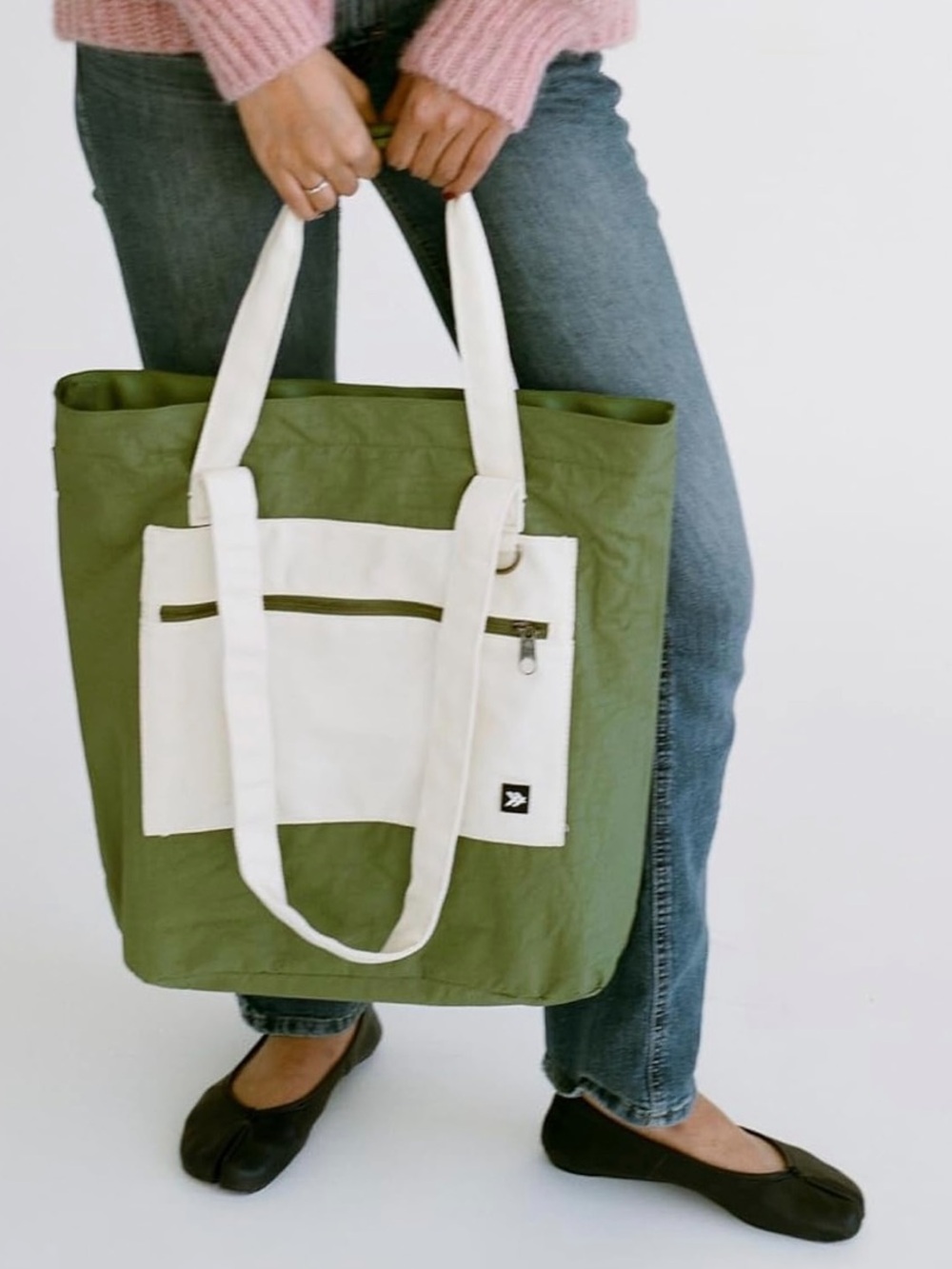NWT~ Thread Wallets Scout Utility Large Tote Bag